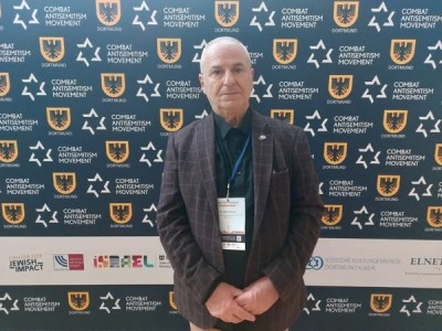 Me 29.11 deri 01.12.2023 në Dortmund të Gjermanisë u mbajt Samiti Europian për luftën  kunder Antisemitizmit.Hapjen e bëri Kancelari Gjerman,z. Olaf Sholz, ndersa prezent ishin Kryetari i Komunës së Dortmundit dhe personalitete kryesore të Bashkësisë  dhe Komuniteteve Hebraike të Dortmundit dhe Komuniteteve tjera Hebraike Europiane. Nga Kosova  prezent ishin Kryetari i Bashkësisë Hebreje Bet Israel Kosova z.Hysen Hyseni, i cili mori pjesë në insistimin dhe aranzhimin për pjesëmarrje të Komunave Kosovare. Nga Komunat e Kosovës morën pjesë Kryetari i Komunës së Pejës,Gjakovës,Prizrenit dhe Skenderajt. Organizator të Samitit ishin Combat Antisemitism Movement dhe niveli i organizimit ishte superlativ.